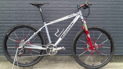 Bianchi MTBにクランクブラザーズcobalt3ホイールを組み付け | Climb