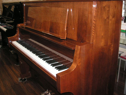 KAWAI KL-702 - 第一楽器株式会社