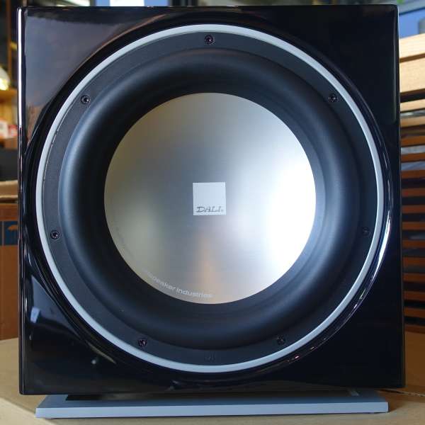 お買い得！『特選中古品』情報DALI SUB E12F（ｻﾌﾞｳｰﾊｰ） | 株式会社 第