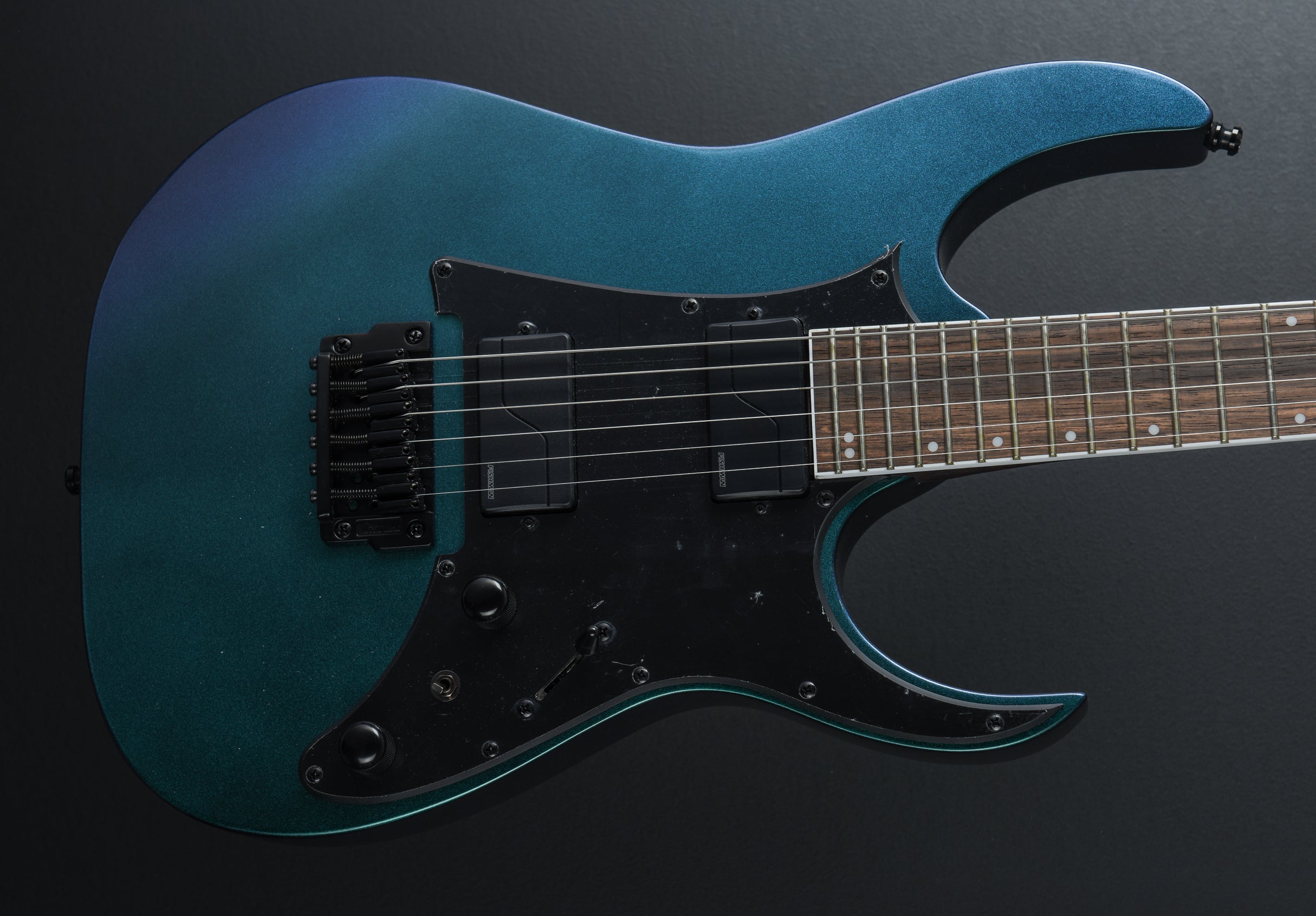 Axion Label RG631ALF - Blue Chameleon – Dave's Guitar Shop