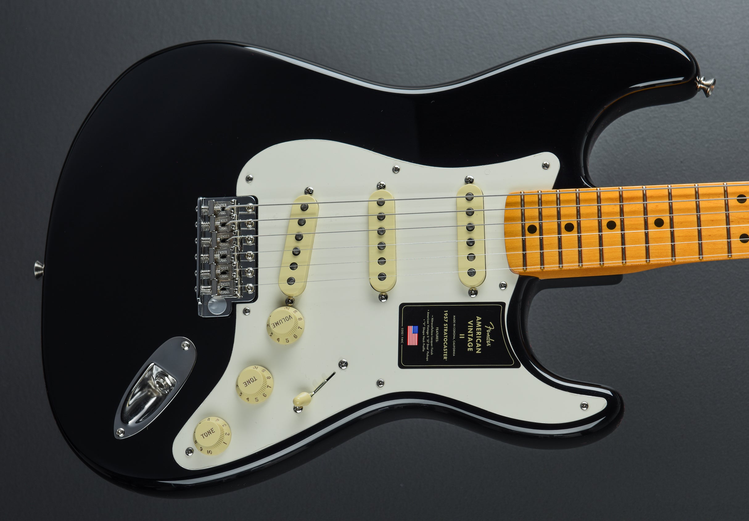 American Vintage II 1957 Stratocaster - Black – Dave's Guitar Shop