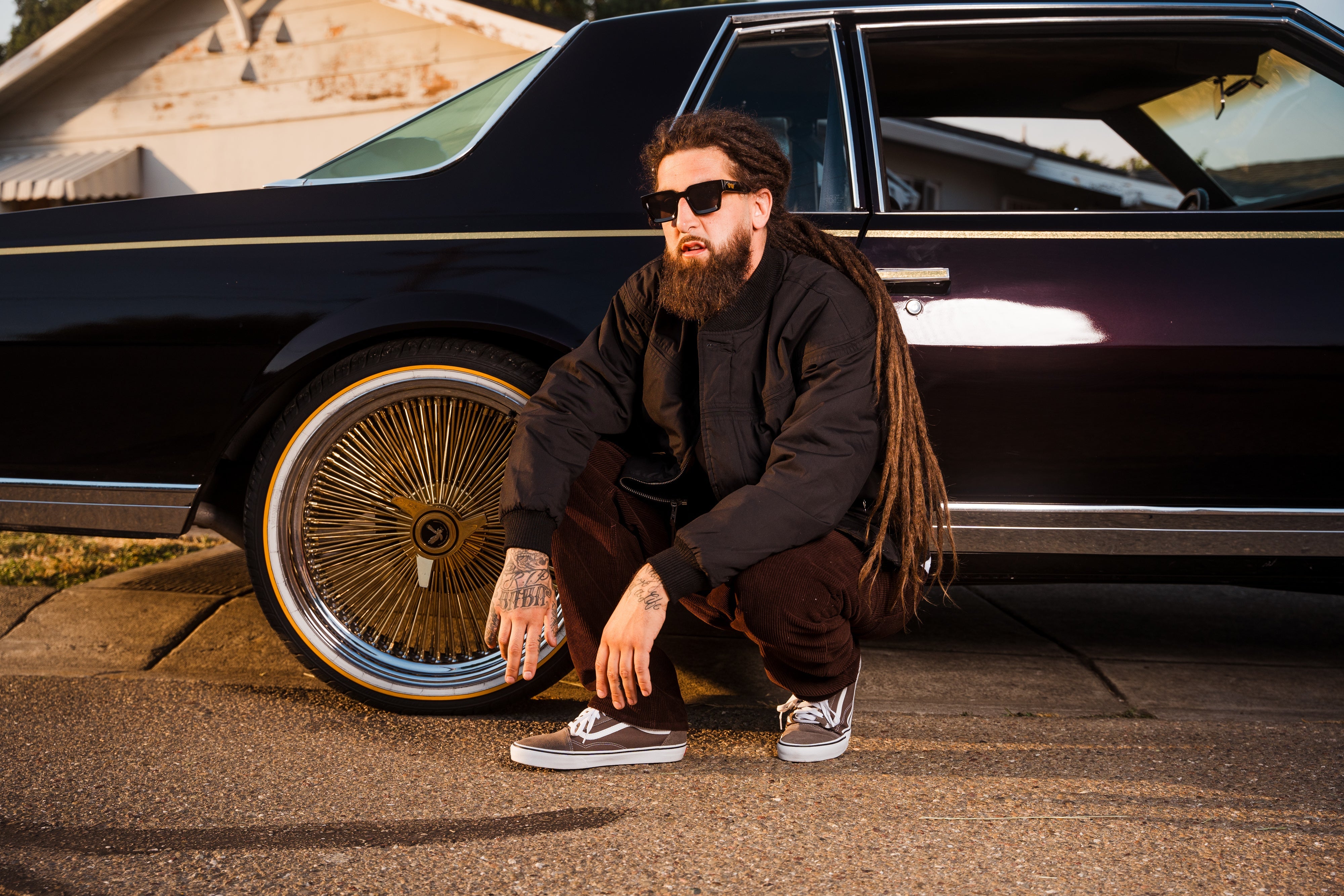 クラシック ブラック ダービー ジャケットは 2024 年 7 月 20 日土曜日