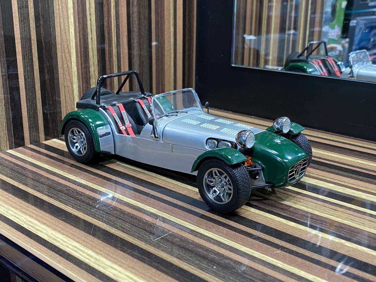 1/18 Diecast Caterham Super Seven Cycle Fender Green Kyosho Model