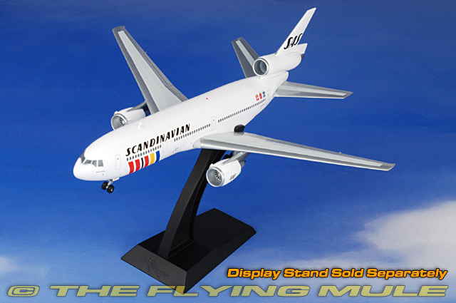 Aviation 200 AV2DC10SAS - DC-10 Diecast Model, Scandinavian, SE