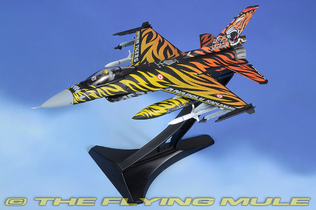 F-16C Fighting Falcon 1:72 Diecast Model - JC Wings JC-JCW-72-F16