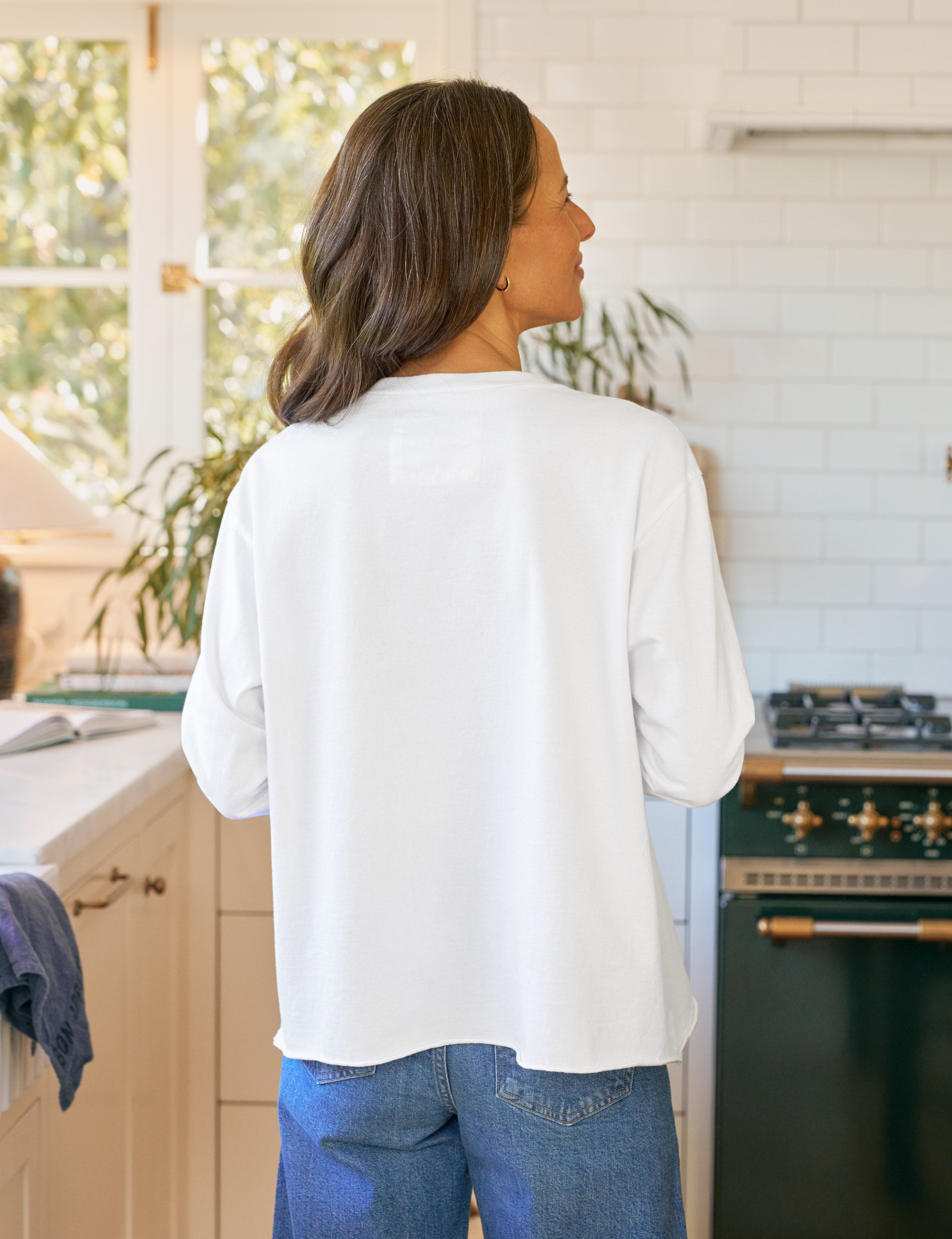 Quinn, Long-Sleeve Crewneck Tee, White | Frank & Eileen