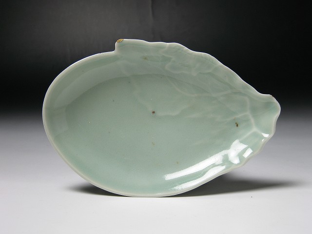 古美術 三樹 - 鍋島青磁皿 | 古美術品専門サイト fufufufu.com