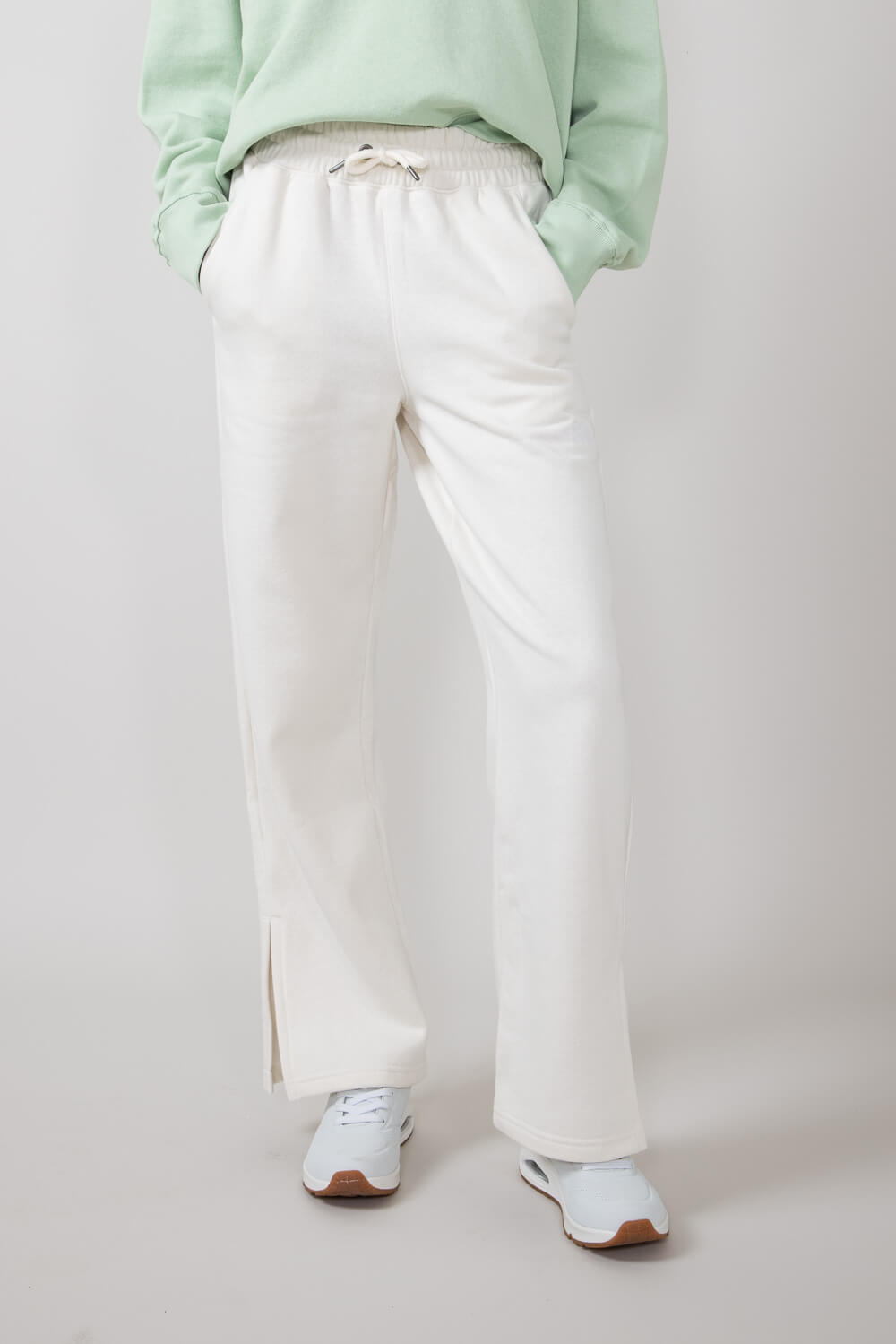 The North Face Evolution Pant for Women in White Dune | NF0A8900