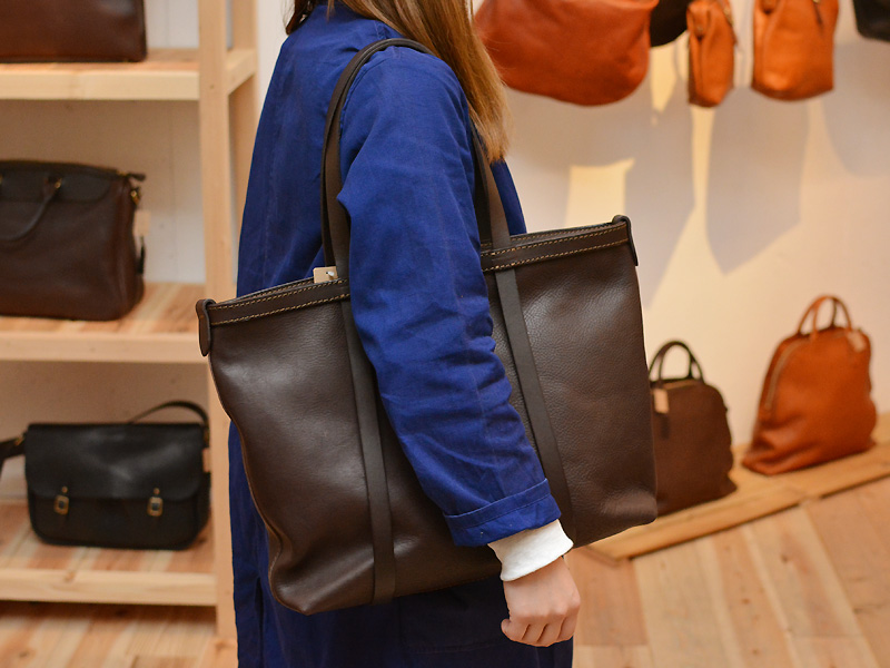 シンプルなトートバッグ By.HERZ本店｜革鞄・革小物のHERZ公式通販