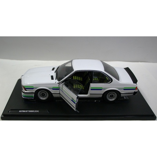 ソリド】1/18 BMW アルピナ B7 ターボ (E24) 1984年 ホワイト ダイ