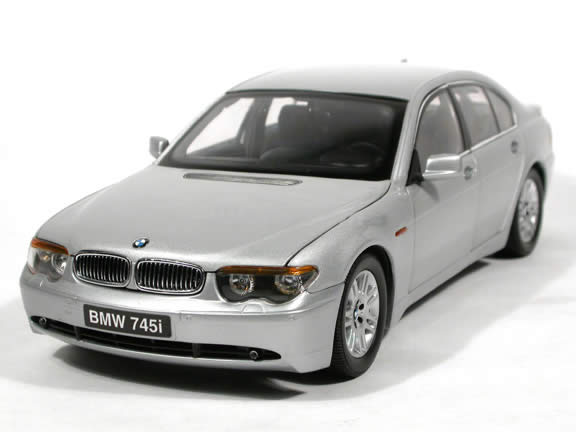 2004 BMW 745i diecast model car 1:18 scale die cast from Kyosho
