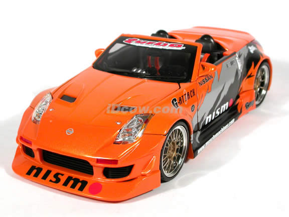 2004 Nissan 350Z Convertible Turbo diecast model car 1:18 scale
