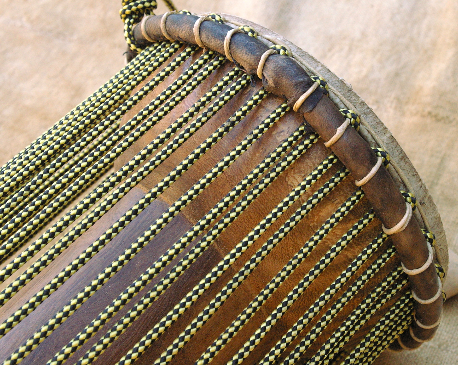 トーキング ドラム マリのタマ Talking Drum TAMA from Mali：楽器屋