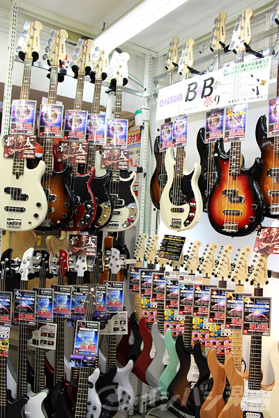 スタッフのおススメアイテムをご紹介♪?YAMAHA / BB1024X Vintage