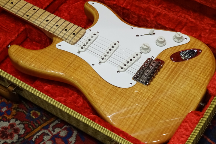 動画あり】フレイムトップ＆バーズアイネックのカスタムショップ製1954