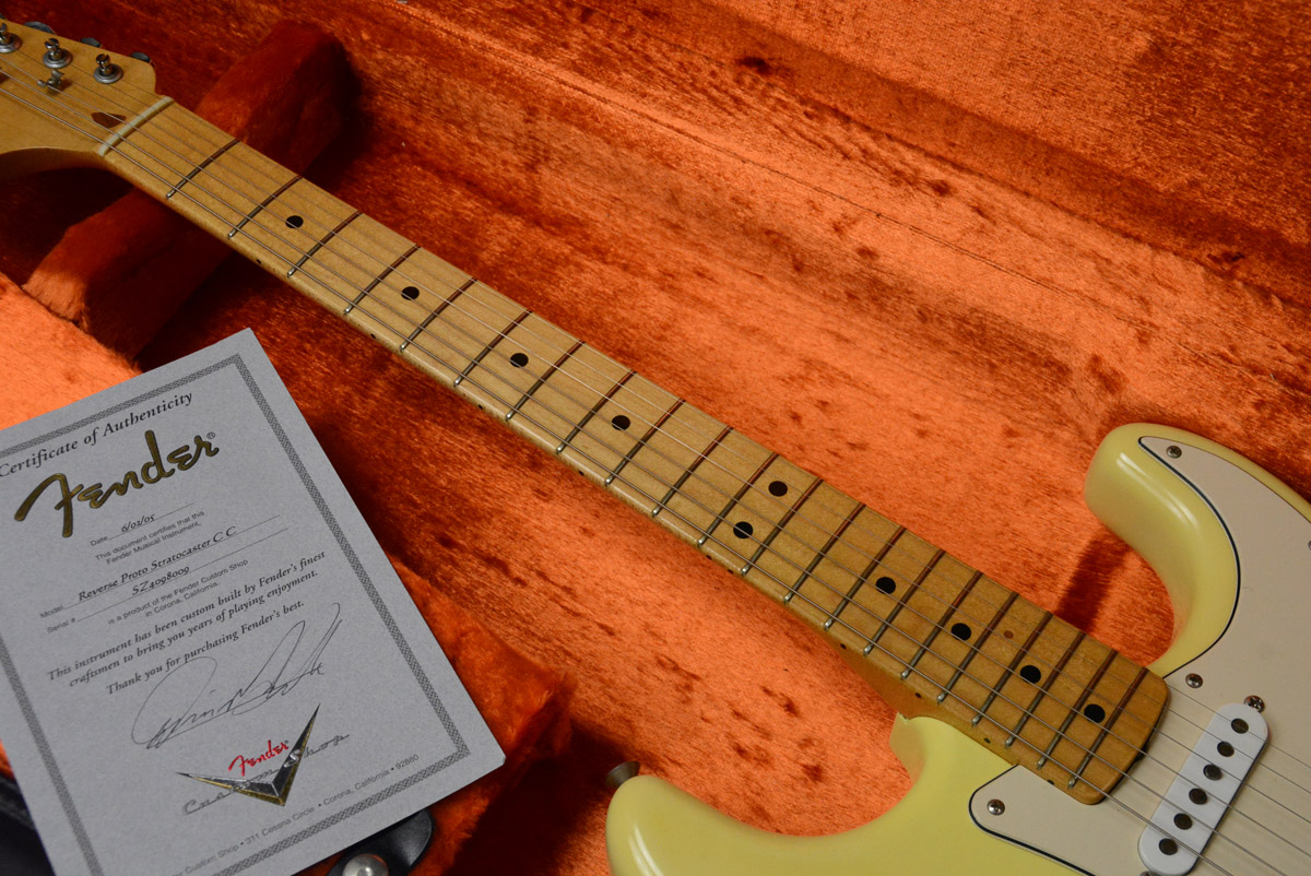 Fender Custom Shop】ジミヘン!?リバースヘッド仕様のマスビル“デニス