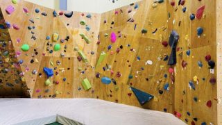 365252596_713600960780052_8421