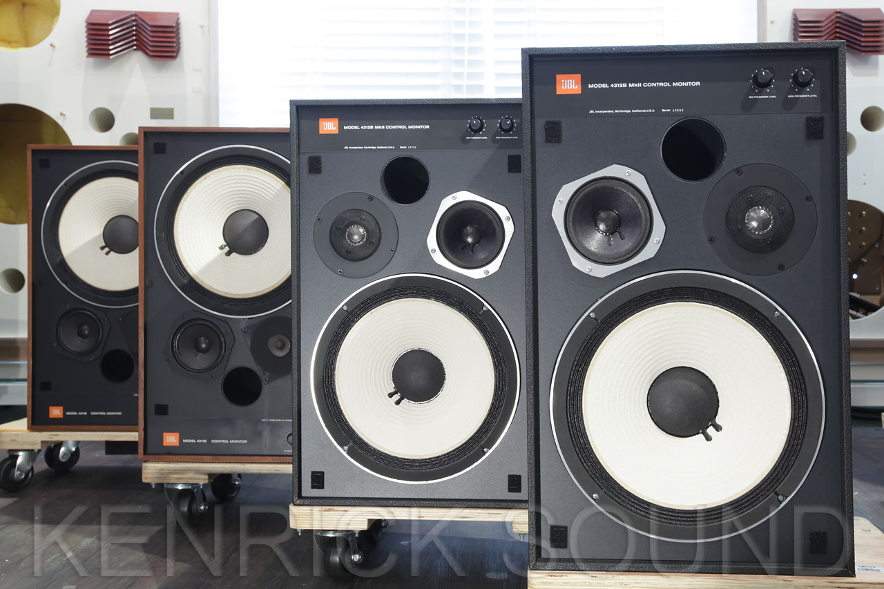 JBL 4312B MKII コンパクトながら良い鳴りっぷりの3way 美品 台車付