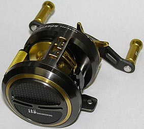 メガバス ラウダ 58 美品 ベイトリール 右ハンドル 本体のみ付属品