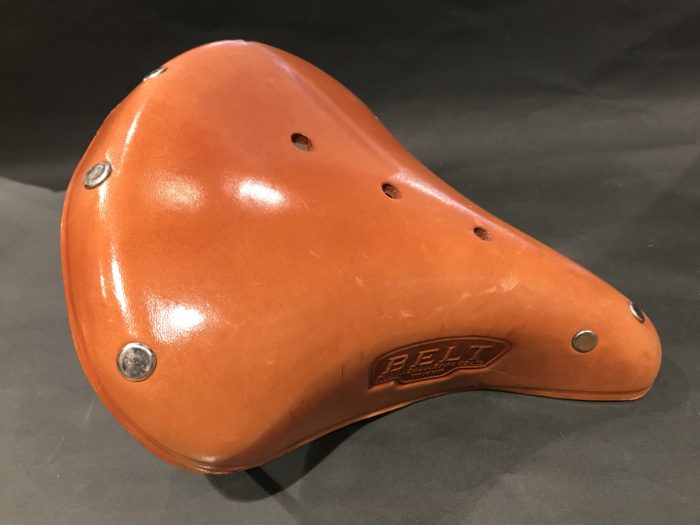 オールドパーツ情報 » FUJITA BELT サドル