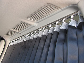 キャラバン パーテンションカーテンフルキット | 有限会社 カズ