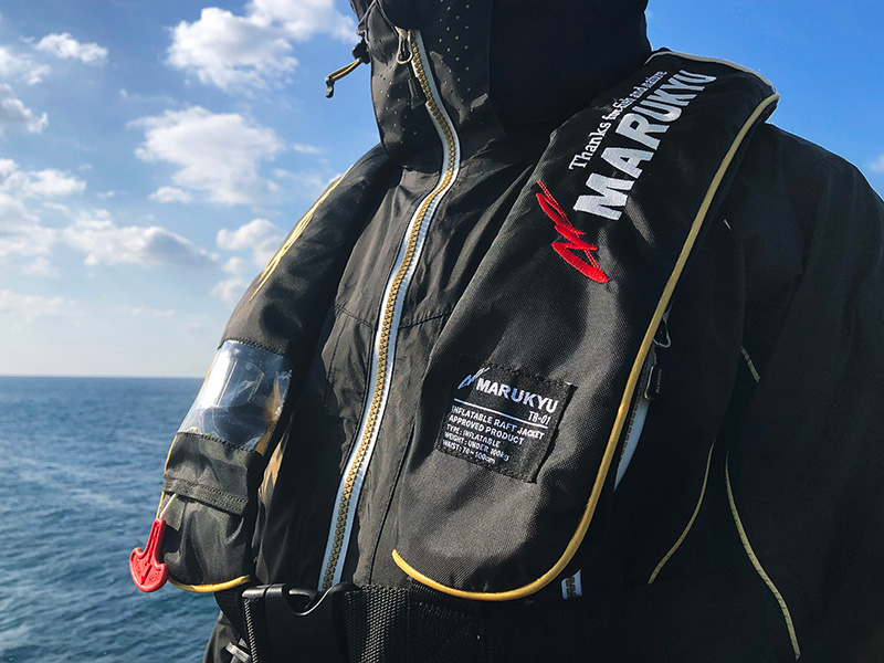 ショルダータイプラフトジャケット型式承認品TR-01 | つれるエサづくり