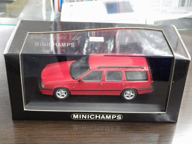 ミニカーショップグローバル - 1/43 ミニチャンプス ボルボ 850