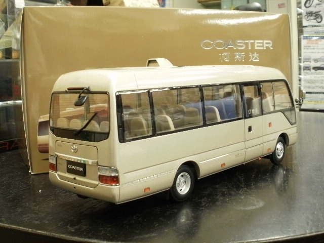 ミニカーショップグローバル - 1/24 海外トヨタ特注品 トヨタ コースター