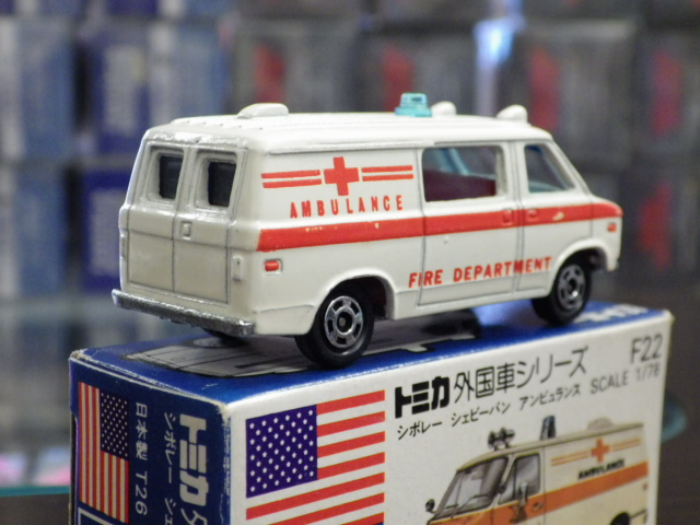ミニカーショップグローバル - トミカ F22 シボレー シェビーバン
