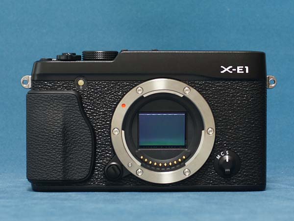 富士フイルム FUJIFILM X-E1の徹底レビュー ミラーレスカメラ /monox