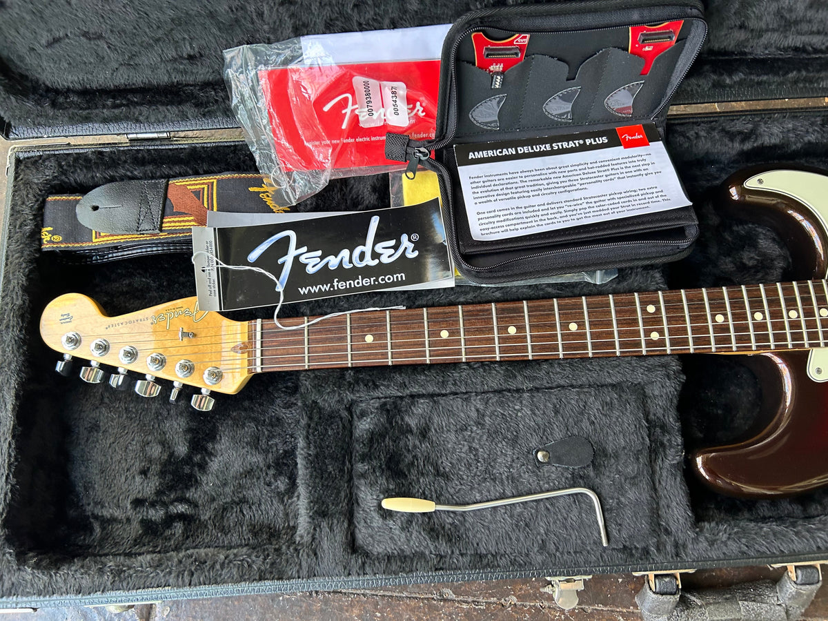 2014 American Deluxe Stratocaster Plus HSS – Moze Guitars