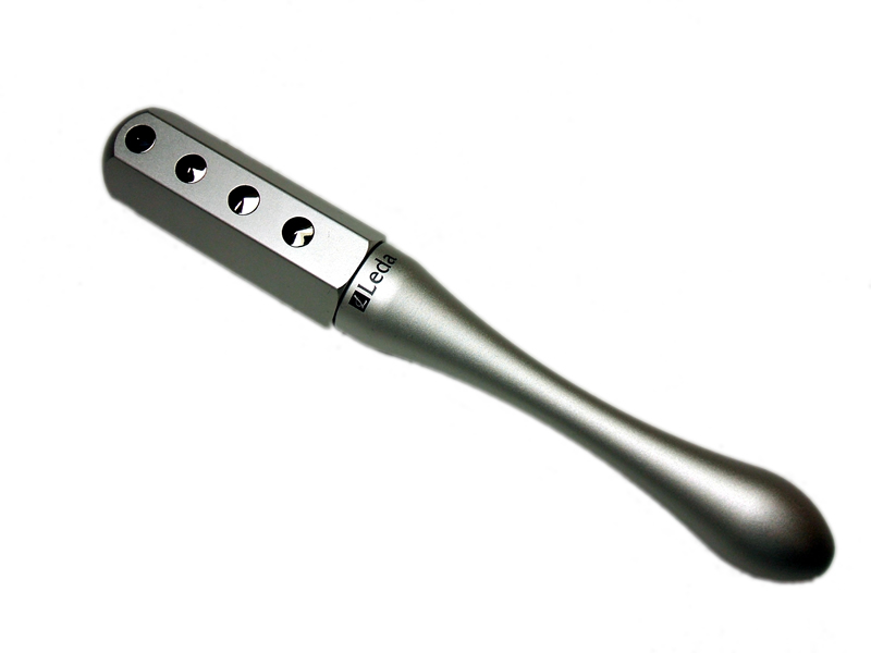 激安売りつくし価格13,900円！レダ ピュアゲルマローラー999