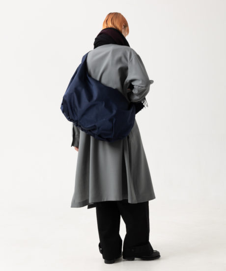 いつものスタイルが一変！モードのエッセンスを感じ取れる究極の小物