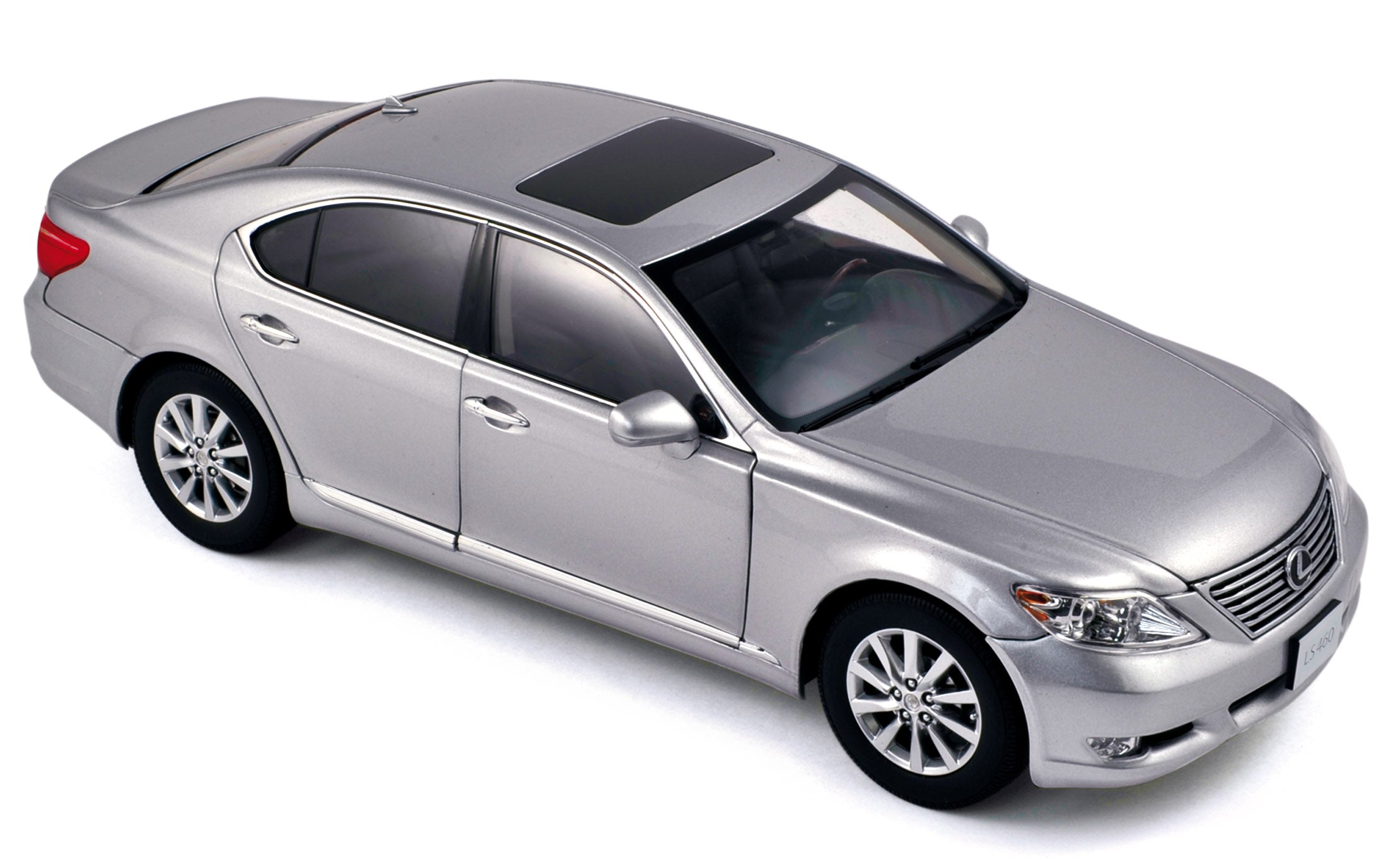 Lexus LS460 2010 Premium silver 1:18 – Norev