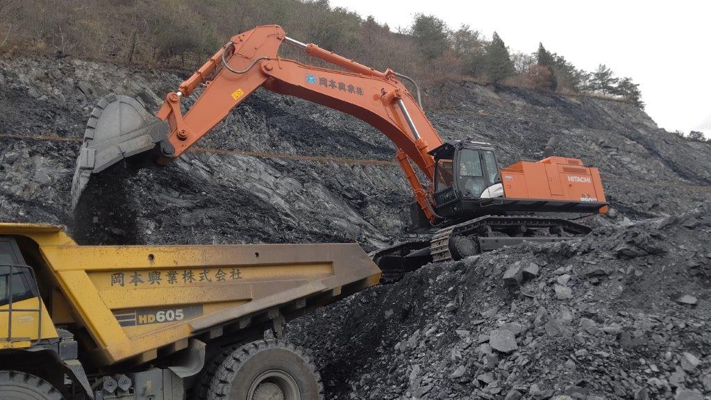 岡本グループ ｜ 茨城事業部 笠間工場 日立建機ZX890LCR－6