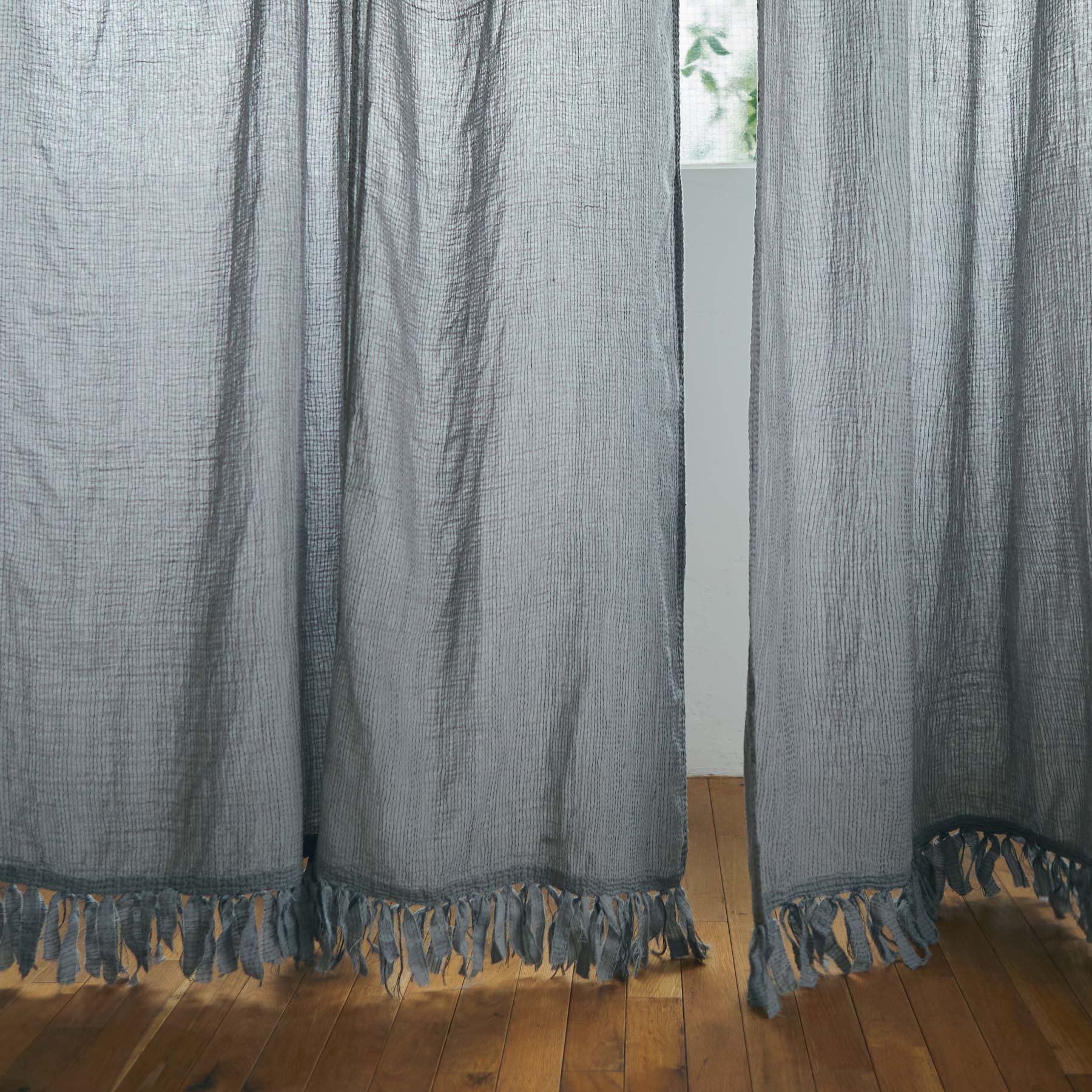 オリジナル・ハンドステッチ カーテン｜カーテン｜オルネ ド フォイユ
