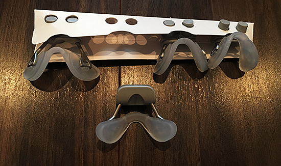 ヘッドホン型の次世代HMD「Avegant Glyph」が到着！スマホがあれば