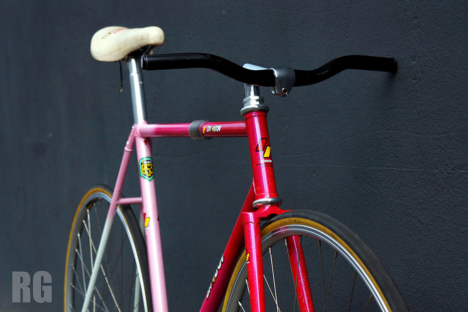 Samson NJS - Sakura Pink White Fade - Pedal Room