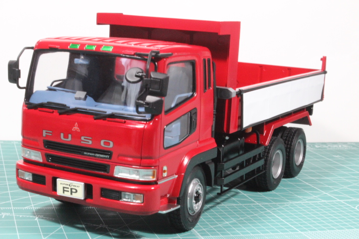アオシマ1/32ビッグカスタムトラックシリーズ三菱ふそうスーパー
