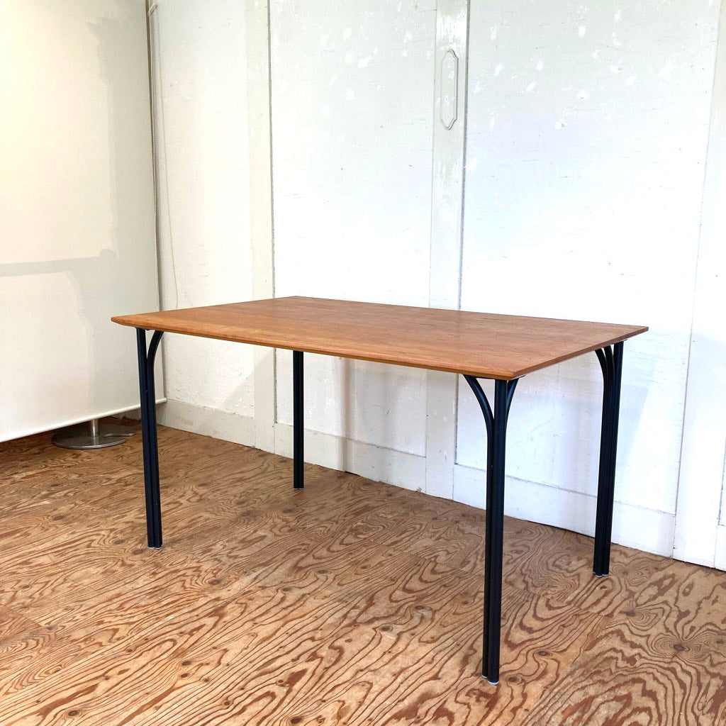 フレデリシア / FREDERICIA トバゴ / TOBAGO ダイニングテーブル ナナ