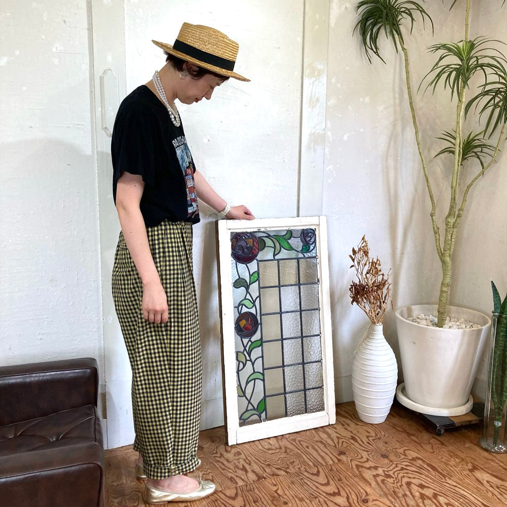 ステンドグラス 木枠 ホワイトフレーム ディスプレイ 壁掛け ローズ