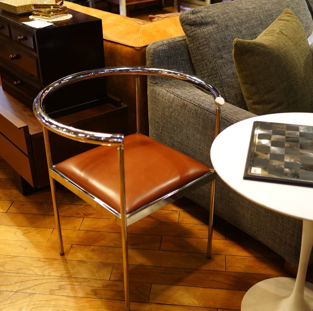 希少品ポストモダンアイアンフレームチェア/レッド幾何学チェア/モダン