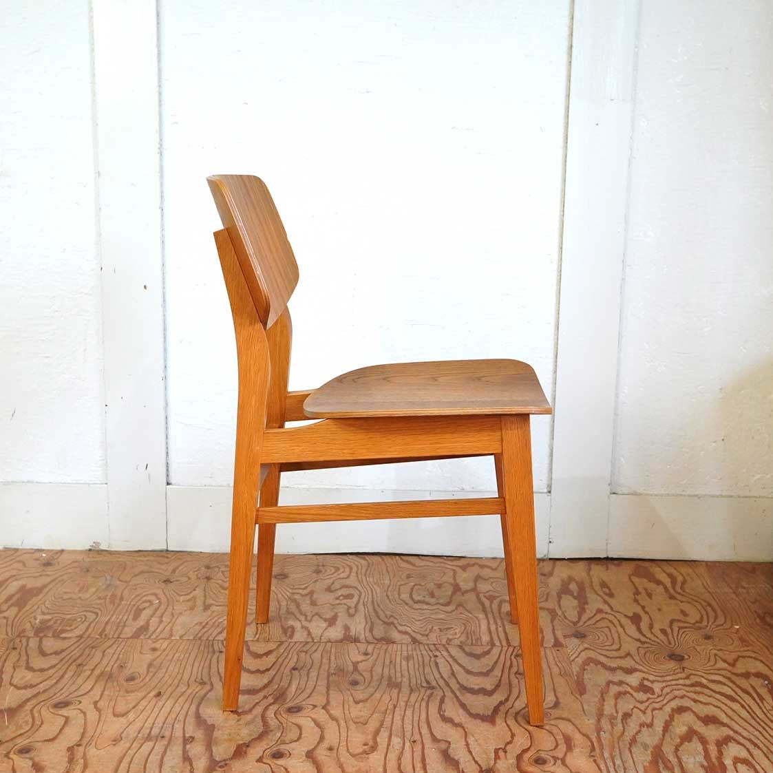 TRUCK FURNITURE SUTTO DINING CHAIR 2脚 Jazz@9538ページ SUTTO