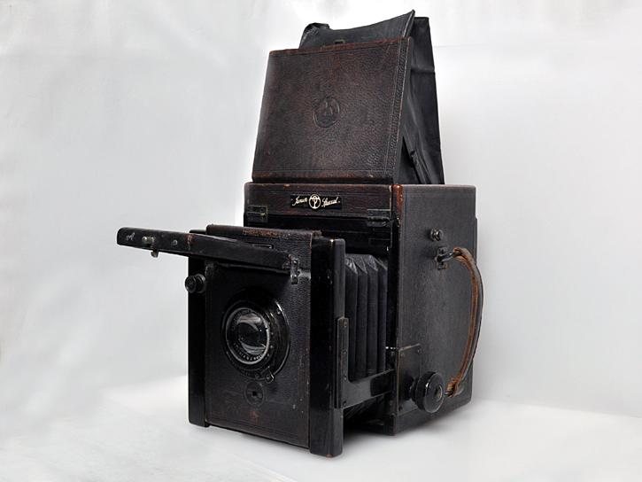 フィルムカメラ：大判カメラ