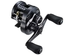 シマノ *24カルカッタコンクエストSE 31HG（左）【シャロー