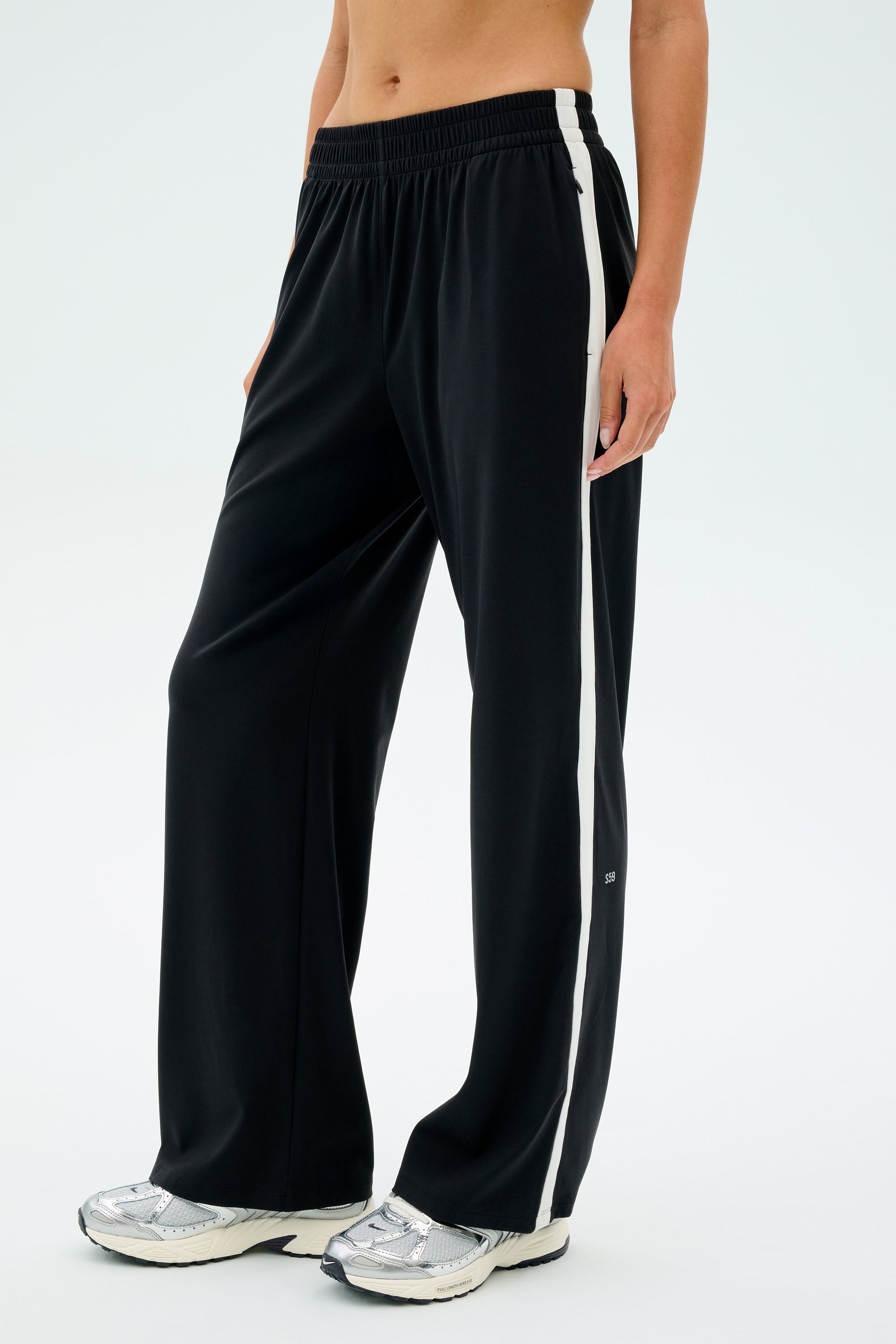 Maxie Rigor Track Pant - Black/White – SPLITS59