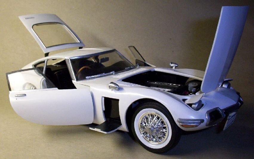 Otaki 1/16 Toyota 2000GT
