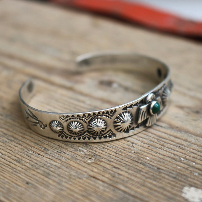 VINTAGE Fred Harvey Thunderbird cuff / bracelet – Storm Crow Silver