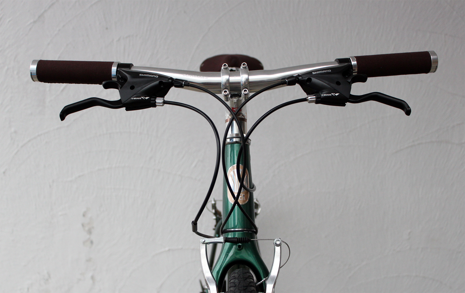 温故知新の限定クロスバイク。TREK FX LTD | お知らせ | ストラーダ