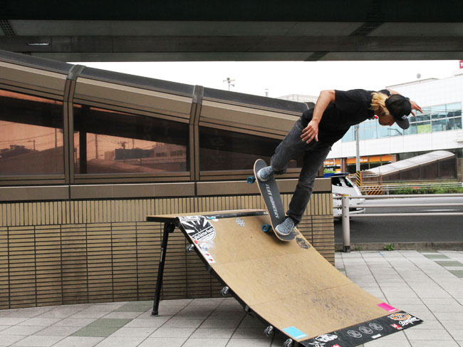 フラットバンカーズ < 体験取材 < サーフィンレップス